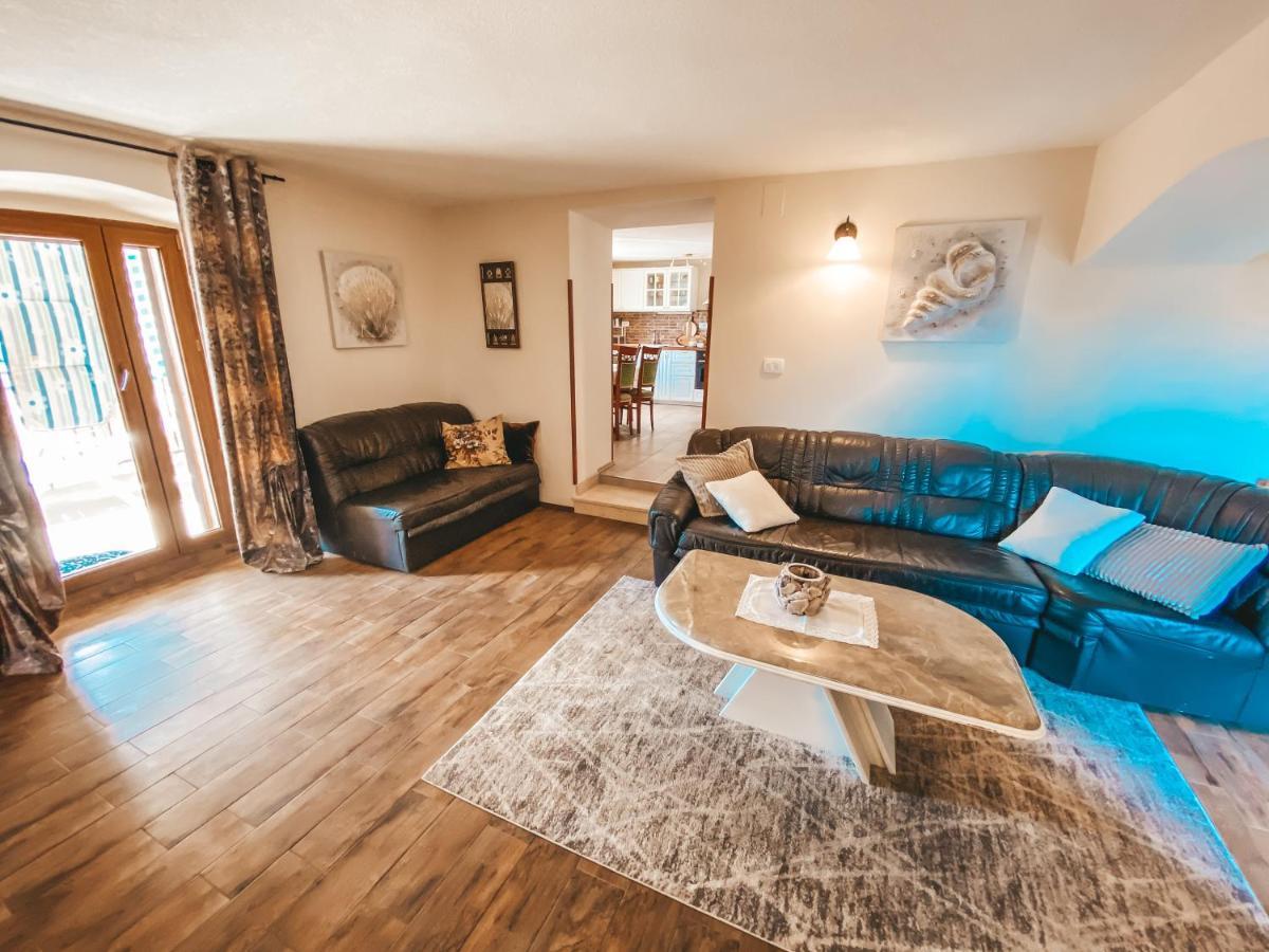 Holiday Home Istra Plomin Buitenkant foto
